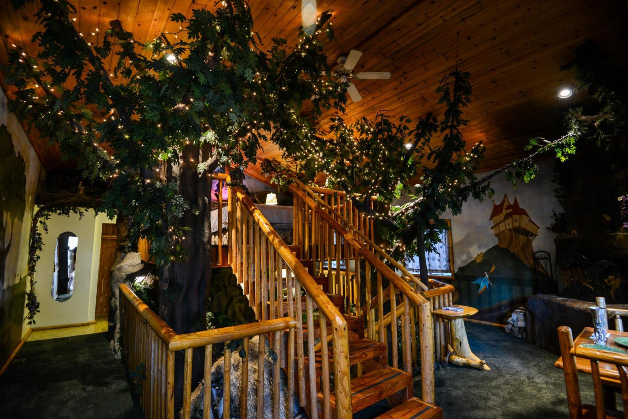 Castle Wood Theme Cottages- Couples Only Біг-Бер-Лейк Екстер'єр фото