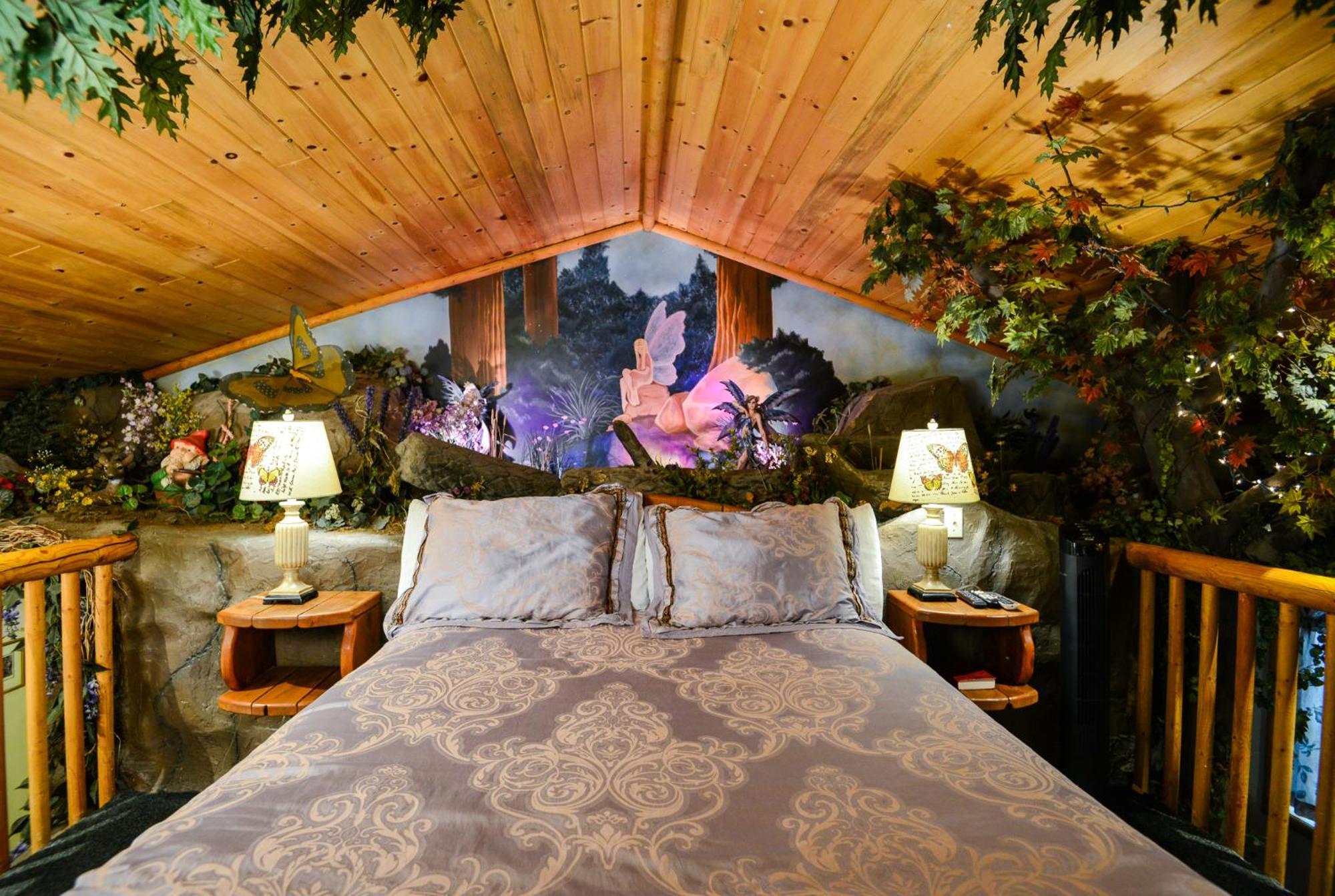 Castle Wood Theme Cottages- Couples Only Біг-Бер-Лейк Екстер'єр фото