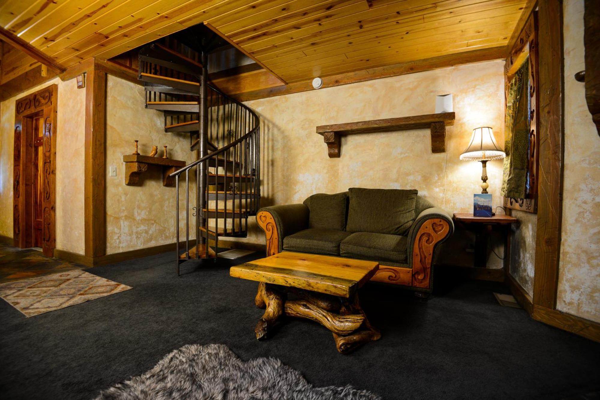 Castle Wood Theme Cottages- Couples Only Біг-Бер-Лейк Екстер'єр фото